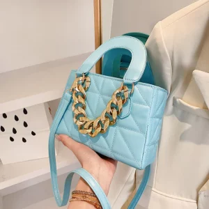 Women’s Shoulder Bags Express Your Unique Style