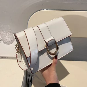 Women’s Shoulder Bags Stylish and Practical