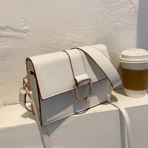 Women’s Shoulder Bags Stylish and Practical